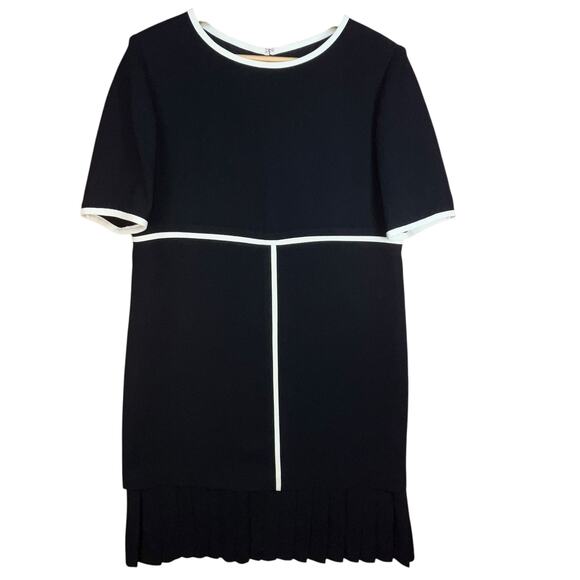 Liz Claiborne Dresses & Skirts - Liz Claiborne Vintage Women’s Black Pleated‎ Above Knee Chic Shift Dress 10